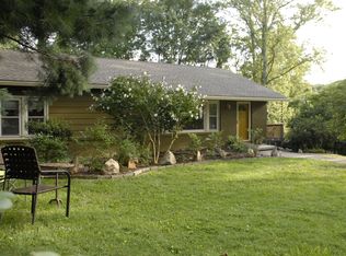 33 E Shore Dr, Asheville, NC 28805
