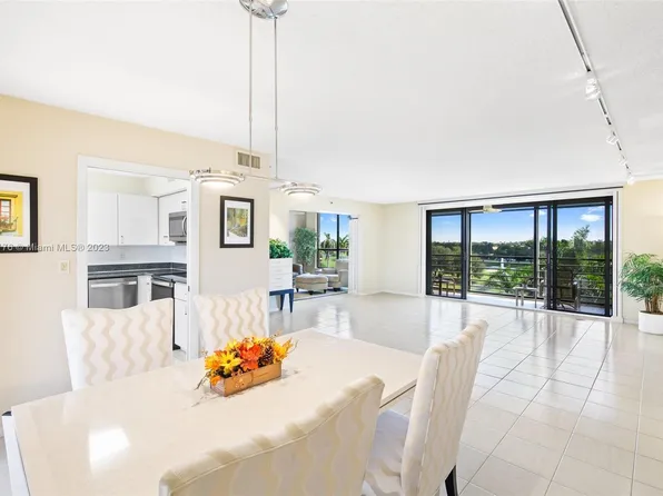 7161 Promenade Dr APT 601, Boca Raton, FL 33433