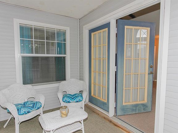 3rd image of 32202 Harbour Vista Cir