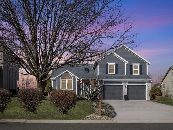 4109 SW Washington Dr, Blue Springs, MO 64014