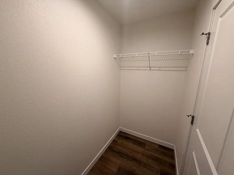 316 S Hallett St — Photo 15