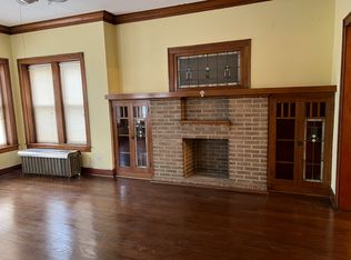 2720 N Harding Ave #1, Chicago, IL 60647