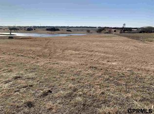 71275 Wildridge Dr, Fairbury, NE 68352