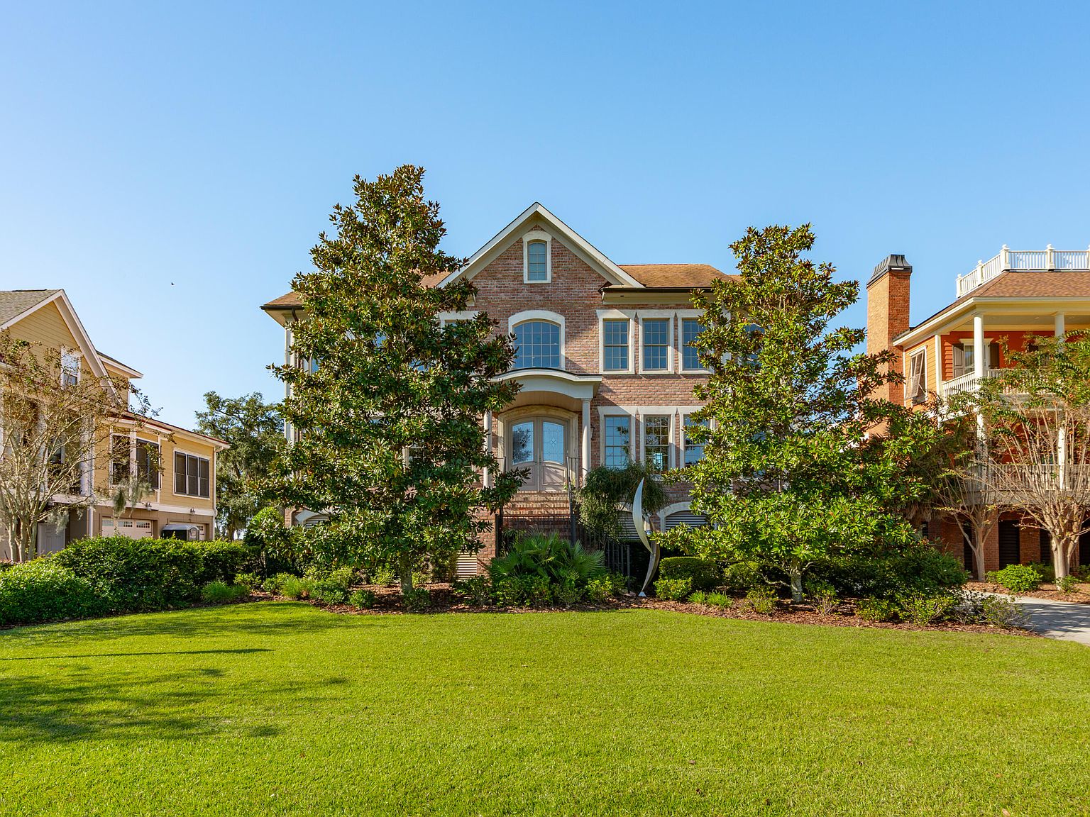 1600 Rivertowne Country Club Dr