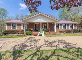 249 Peace Chapel Rd, Scotts Hill, TN 38374
