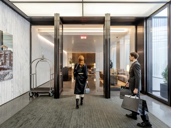 100 East 53rd Street image 12 of 22