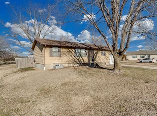 103 Eric Dr, Walton, KS 67151