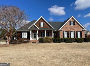 26 Berkshire Dr, Cartersville, GA