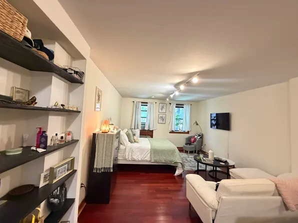 146 East 35th Street image 1 of 7