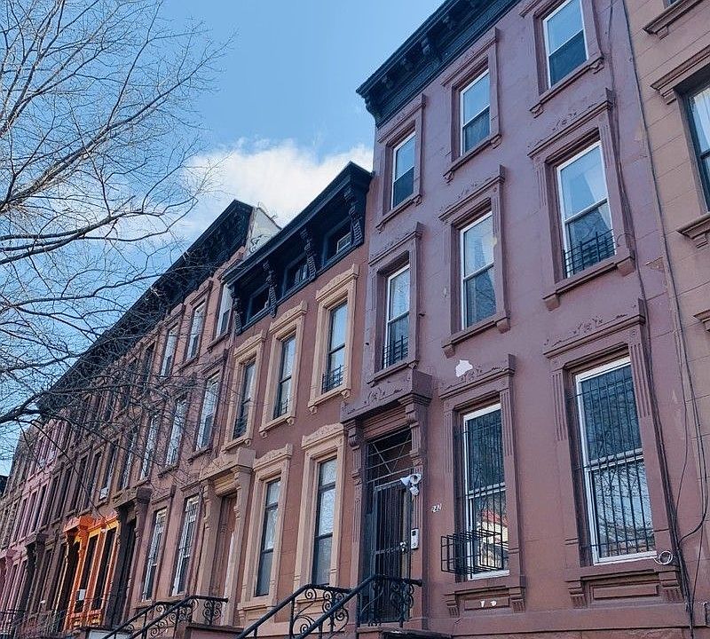 1st image of 242 Vernon Ave #2