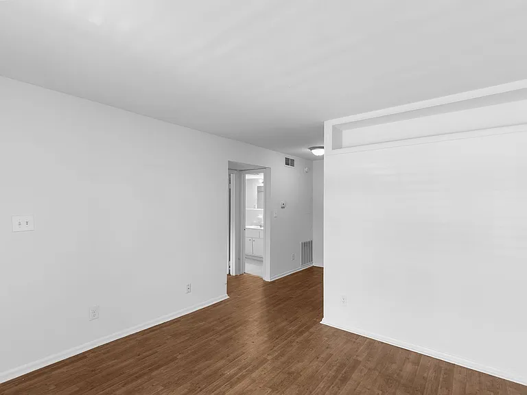 Fox Hall — Photo 17