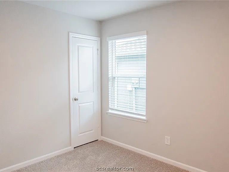 10649 Knox Landing Dr — Photo 8