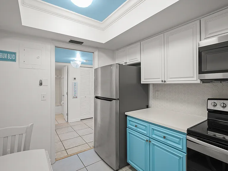 223 Columbia Dr #115 — Photo 1