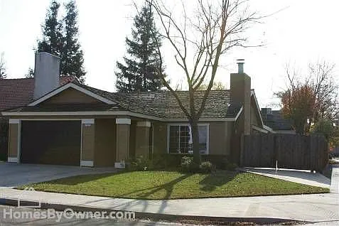 1581 E Solar Ave photo 1