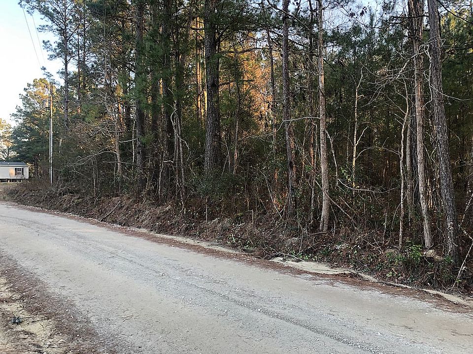 2nd image of 594 Colonial Landing Rd SE