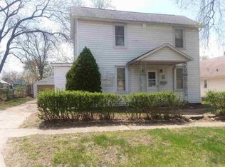 1408 Caroline St, Pekin, IL 61554