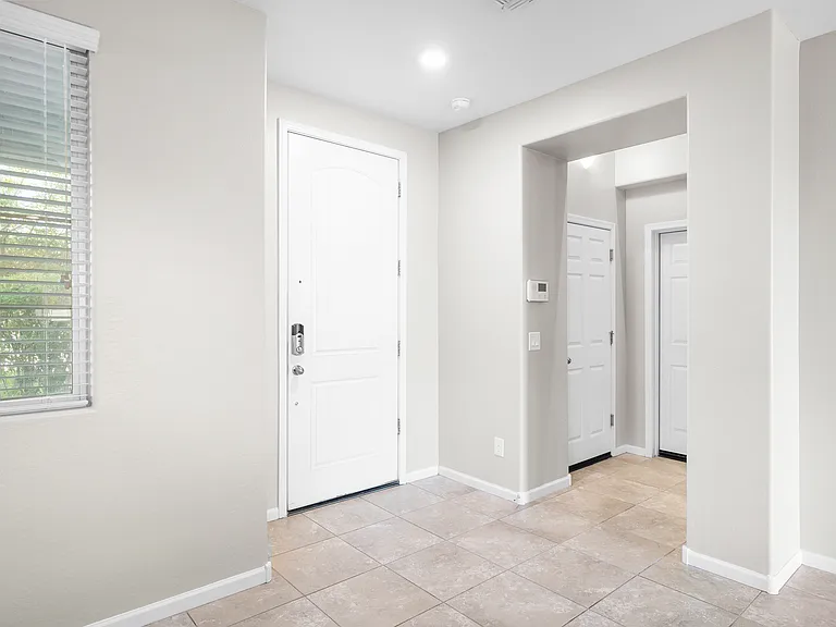 932 W Capulin Trl — Photo 4