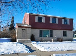 402 W Lyon Ave, Lake City, MN 55041