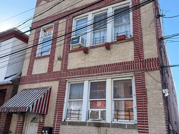 53-04 106th St, Flushing, NY 11368