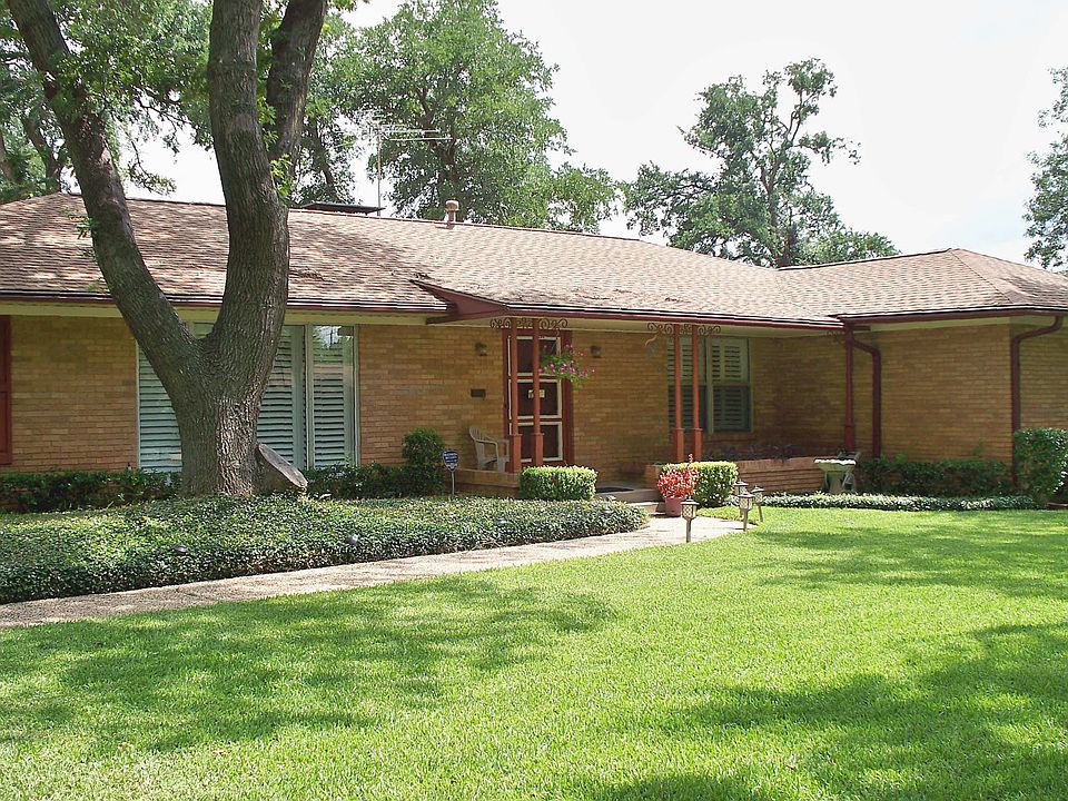 1st image of 2805 Bonnywood Ln