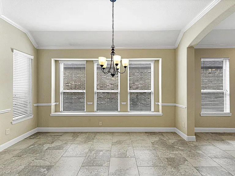 4906 Augusta Pointe Ct — Photo 8