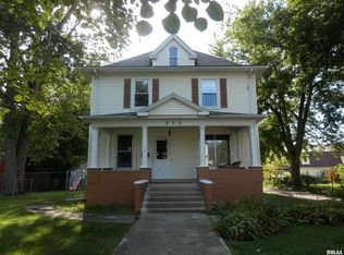 402 N Carlysle Ave, Abingdon, IL 61410