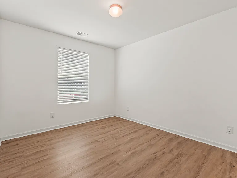 1789 Sapphire Dr — Photo 26