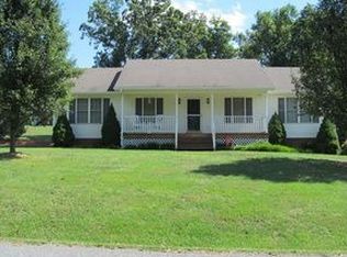 850 Coyner Springs Rd, Roanoke, VA 24012