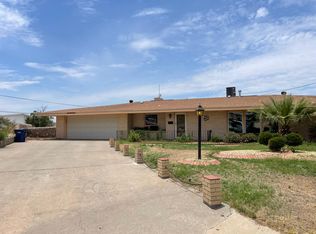 227 Crown Point Dr, El Paso, TX 79912