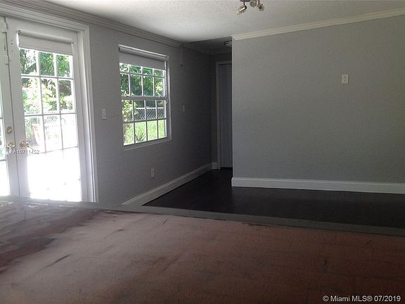 5th image of 1730 NE 140th St