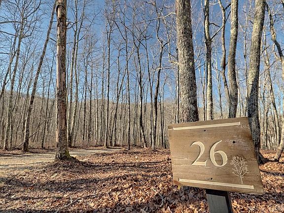 2nd image of 134 Gentle Breeze Ln