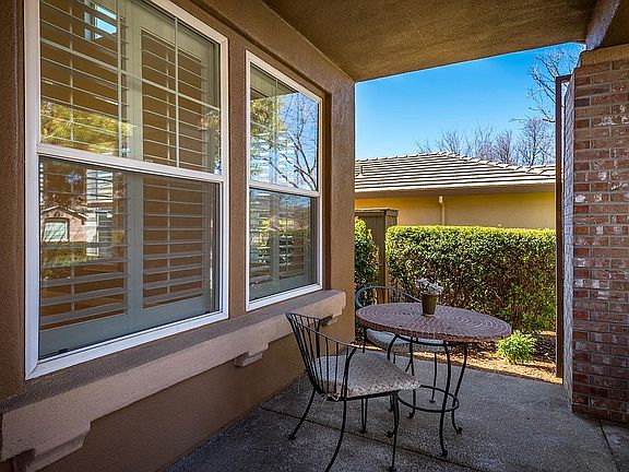 5th image of 1918 Foster Way