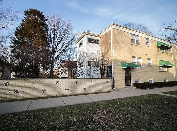 2nd image of 8558 S Marshfield Ave
