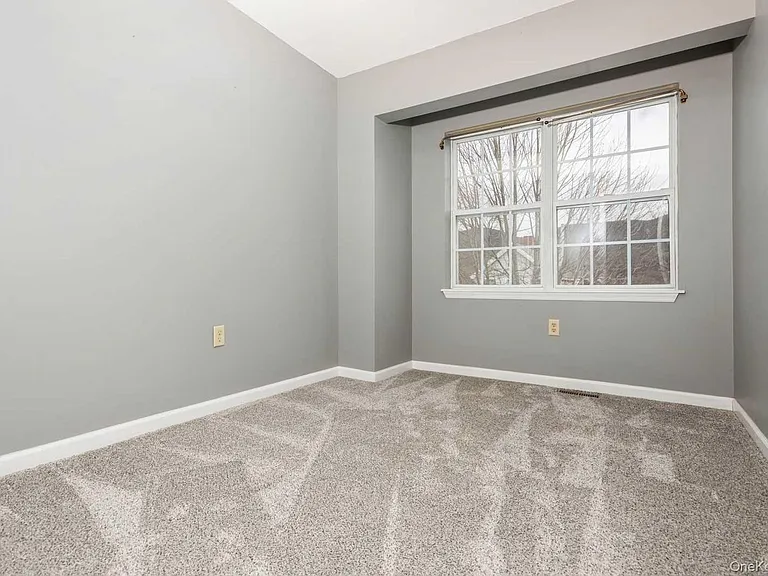52 Schenck Ave — Photo 20