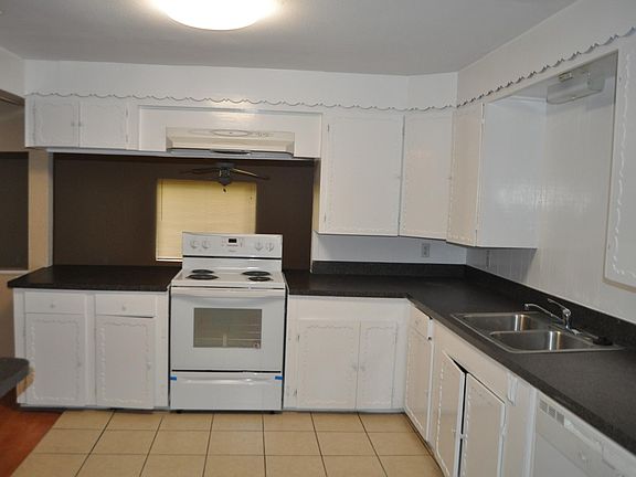 5th image of 1505 Ferris Ave