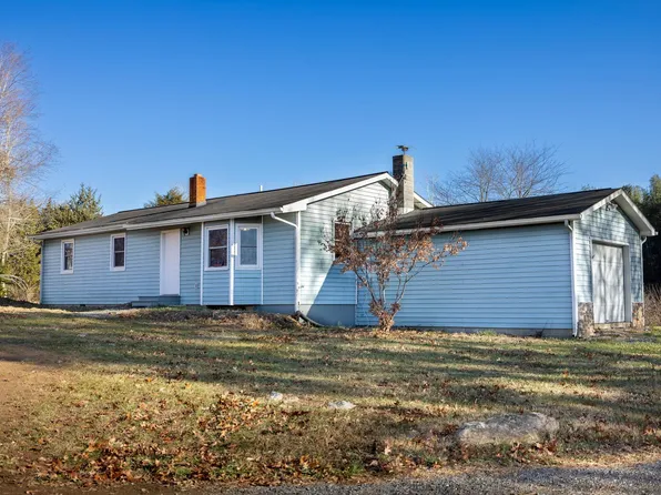 1723 Fadley Rd, Weyers Cave, VA 24486