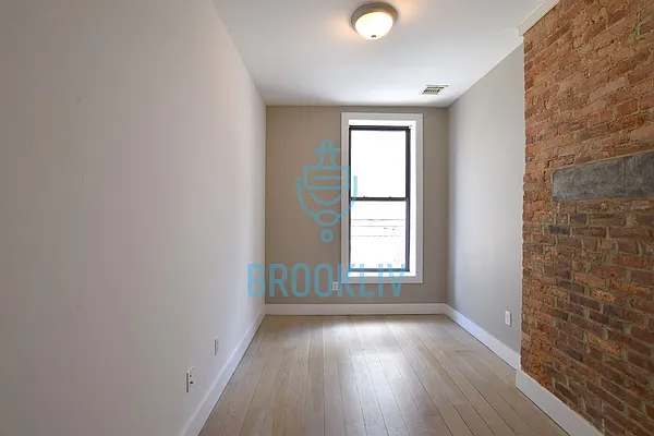 Rented by null | media 19