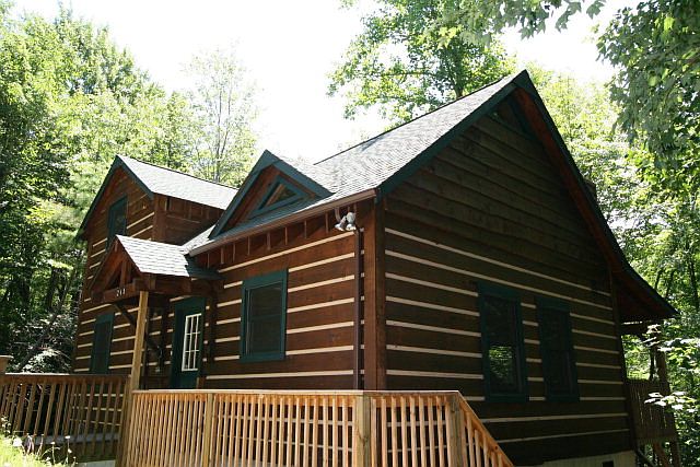 1st image of 245 Poplar Dr
