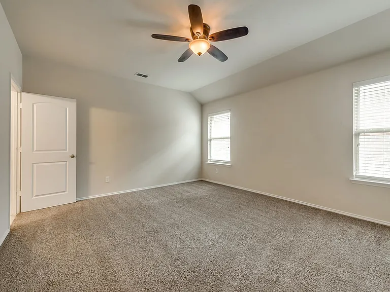 4721 Lazy Oaks St — Photo 22