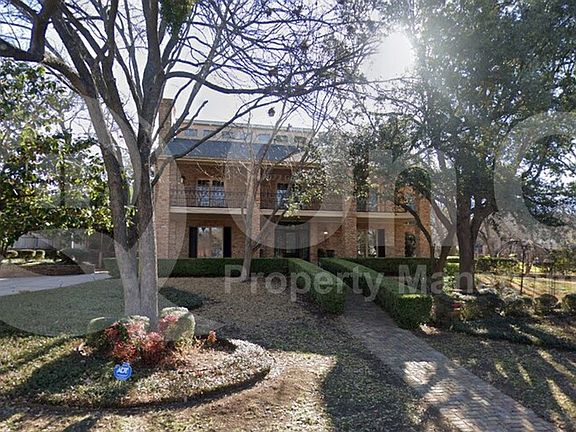 2nd image of 2315 Englishoak Dr