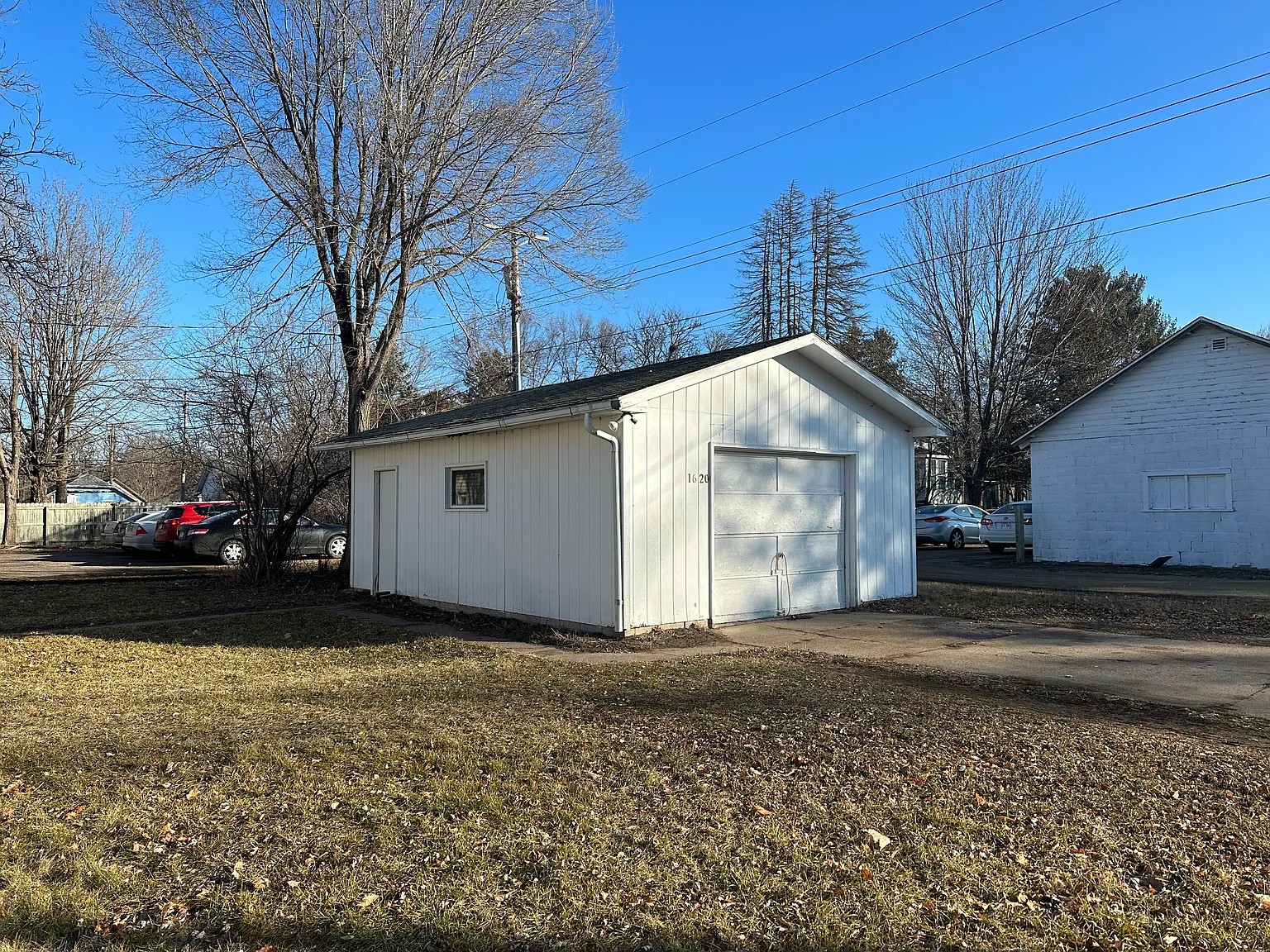 4 bed, 1300 sqft, $1,325 — Photo 3