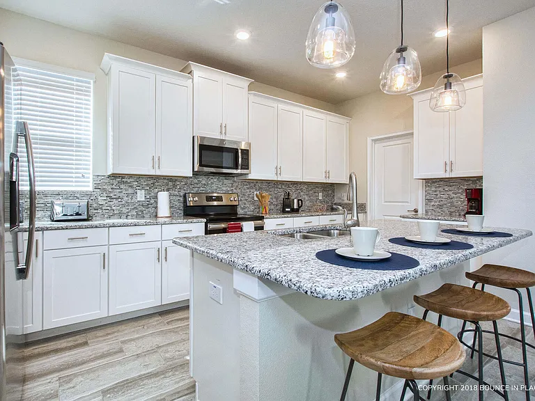 Kings Castle Cir — Photo 10