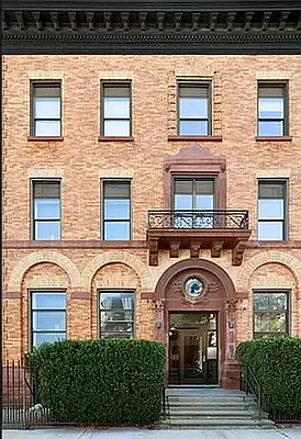 Rented by Compass | media 14