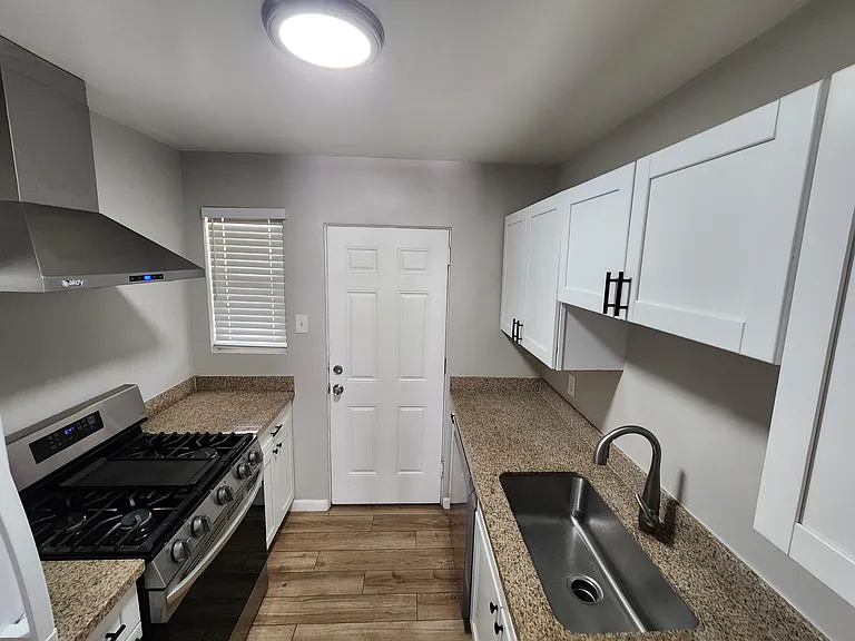 3623 E Verde Ln #1 — Photo 8