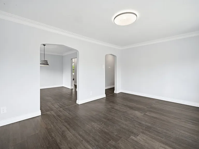 383 Main St #3 — Photo 4