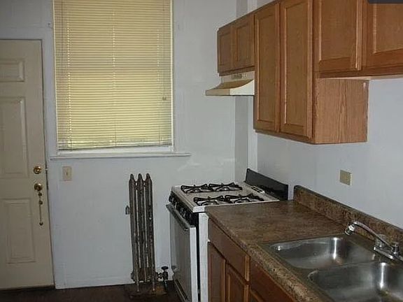 2nd image of 4343 S Greenwood Ave #1s