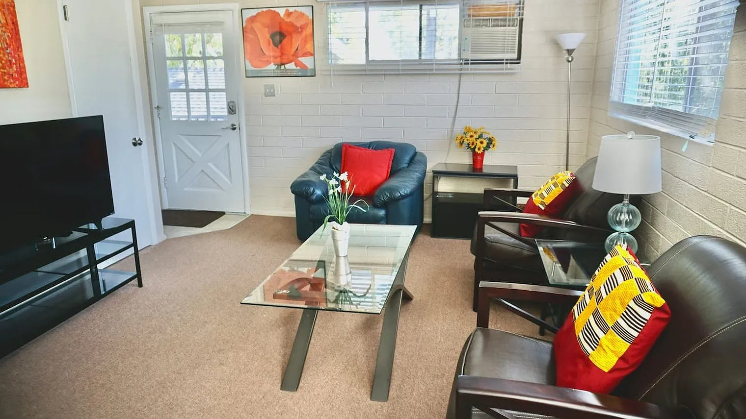 1 bed, 1.0 bath, 796 sqft, $2,834 — Photo 1