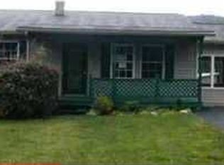 1849 Farmers Market Dr, Hillsville, VA 24343