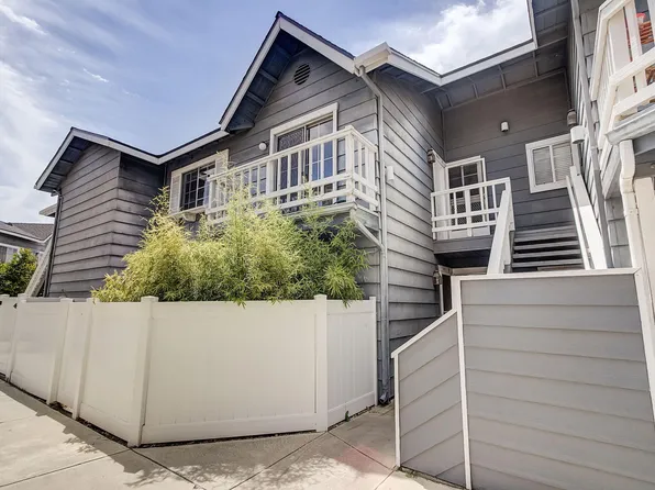 8463 De Soto Ave Unit 21, Canoga Park, CA 91304