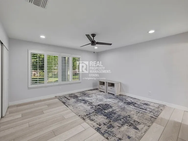 1027 E Palm Ave — Photo 28